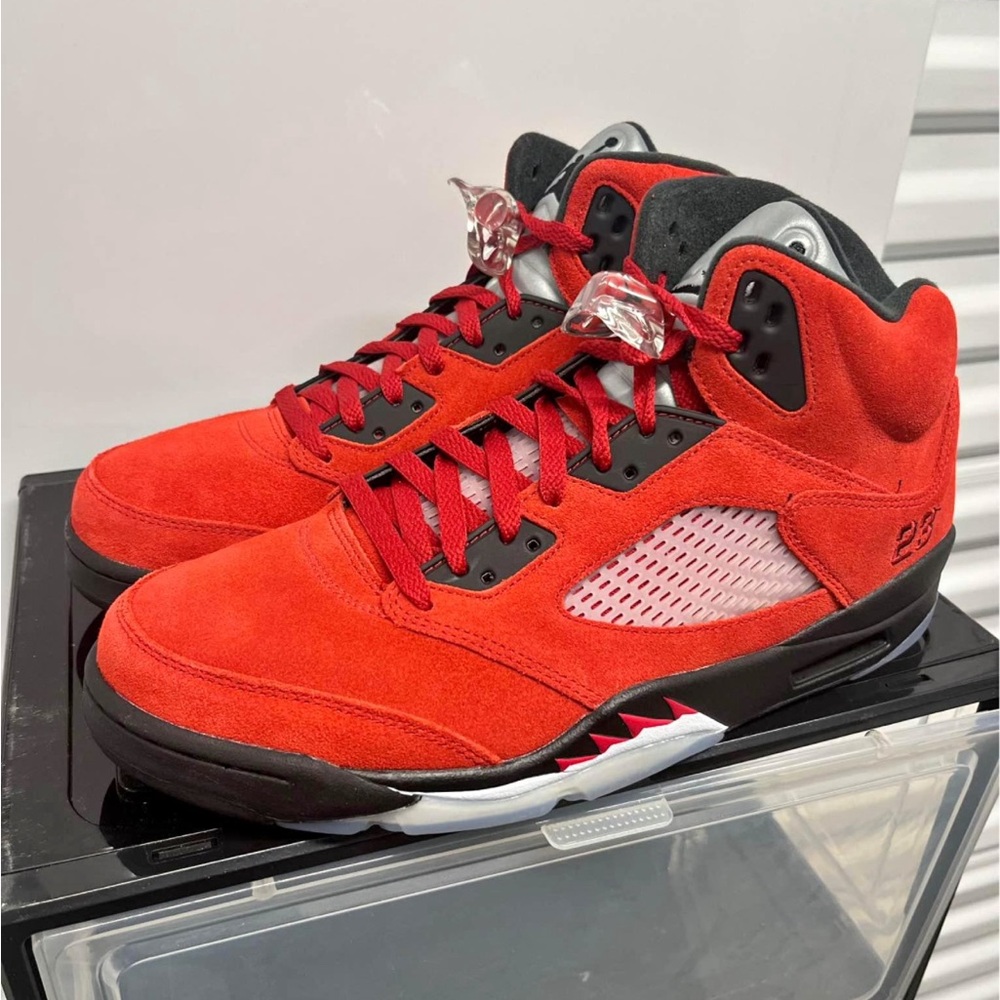 Air Jordan 5 Retro Raging Bull Toro